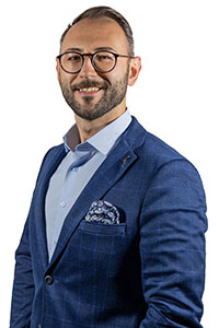 Matej Josic, Niederlassungsleiter